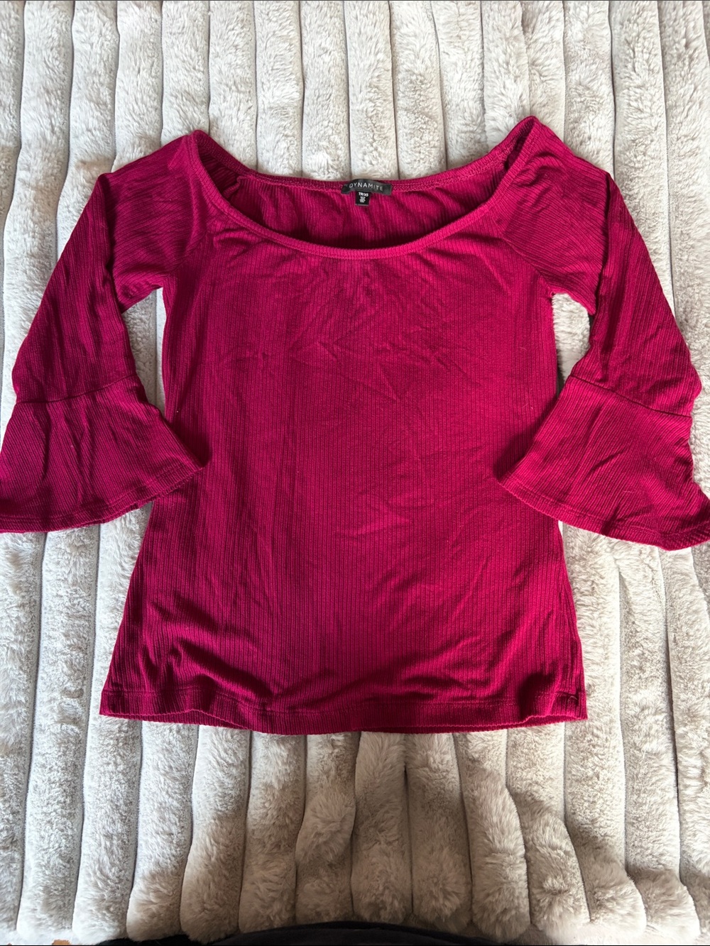 Dynamite Women's Fuchsia Ribbed Bell-Sleeve Top